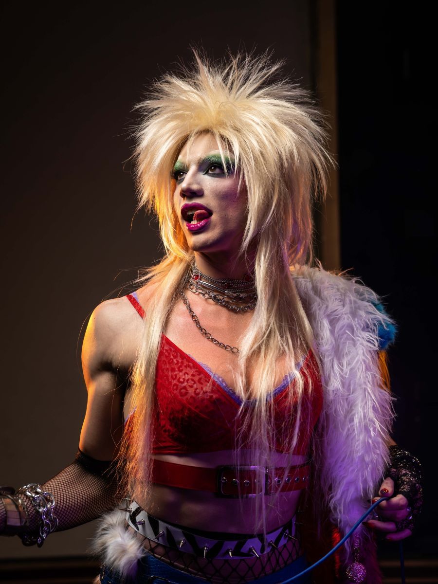 Crítica de “Hedwig y la Pulgada Furiosa”: el rock como identidad y rebelión