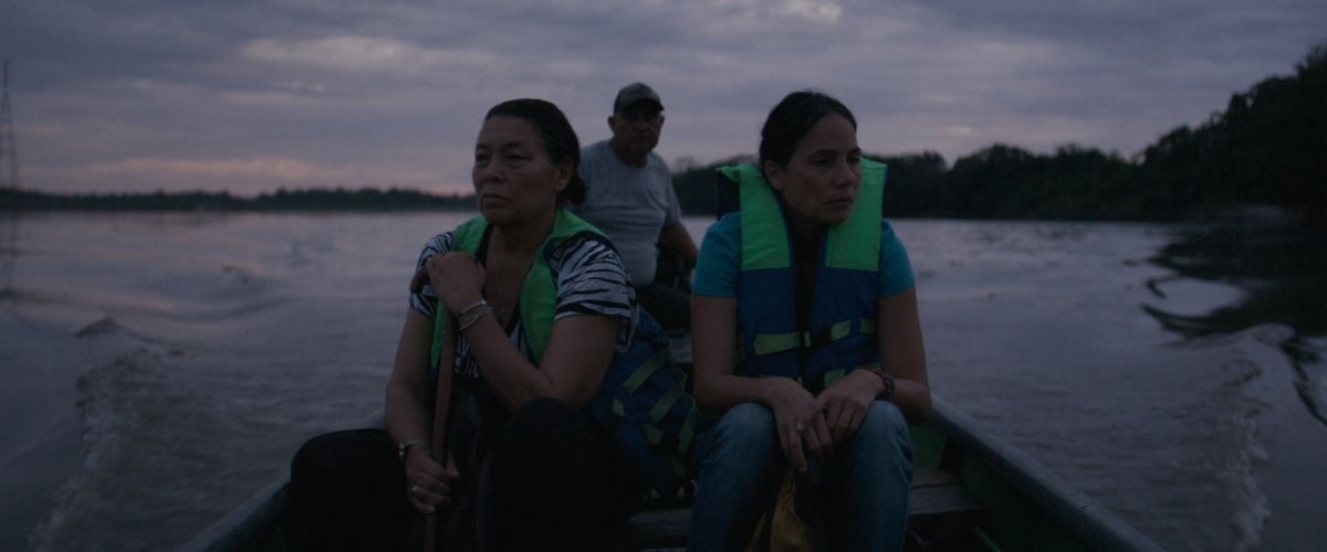 Crítica de "Cinco años, cuatro meses": El tortuoso viaje de una madre hacia el limbo de la memoria