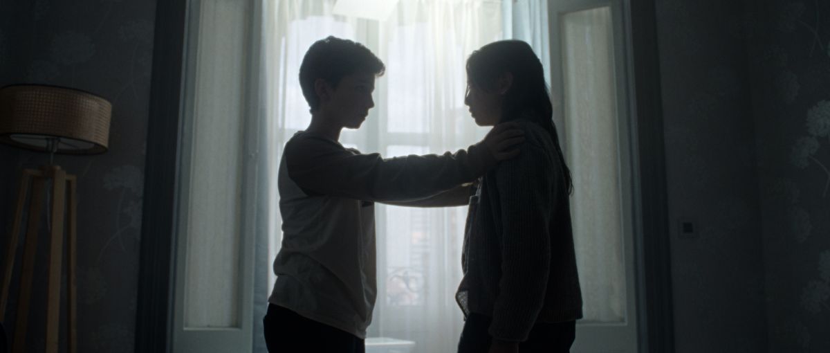 Crítica de “Bajo tus pies”: Cristian Bernard conduce a Maribel Verdú por un thriller psicológico