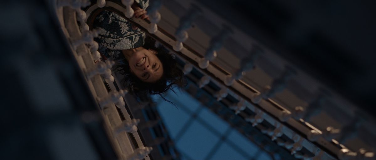 Crítica de “Bajo tus pies”: Cristian Bernard conduce a Maribel Verdú por un thriller psicológico