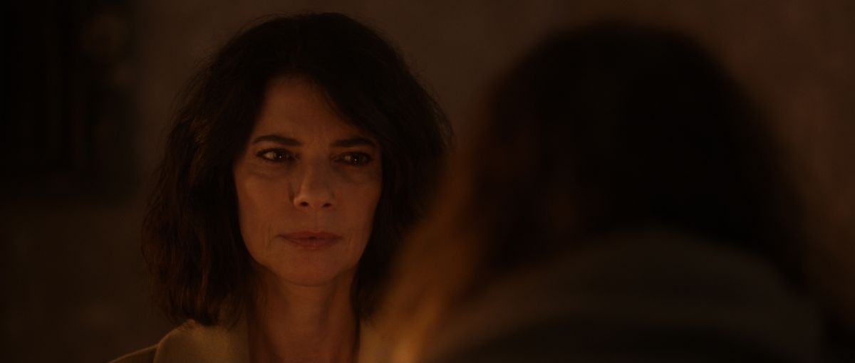 Crítica de “Bajo tus pies”: Cristian Bernard conduce a Maribel Verdú por un thriller psicológico