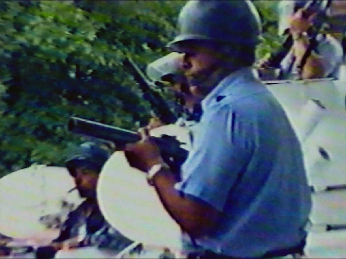 Crítica de “Éramos tan flacos”: volver a los 90 para recuperar una memoria militante