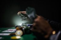 Cara de póker: cómo se filma lo que pasa en la mesa