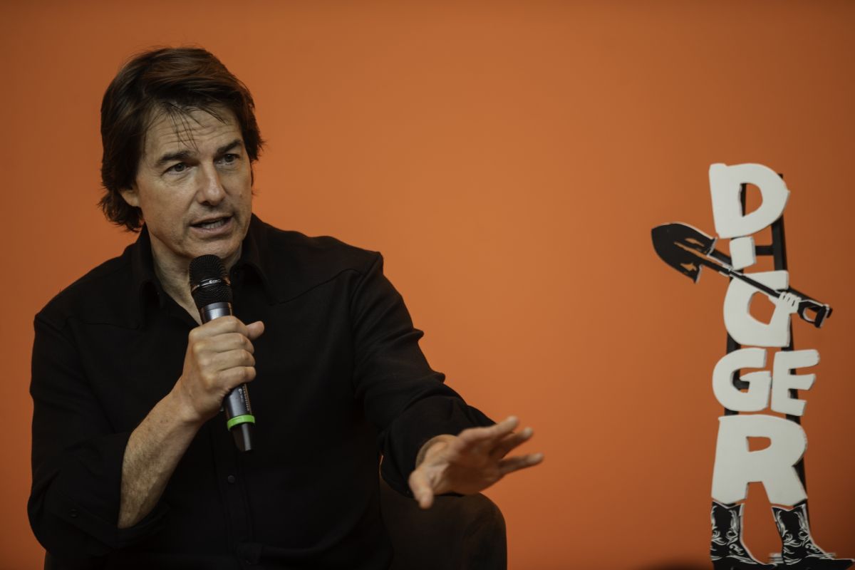Tom Cruise y Alejandro González Iñárritu presentan la controversial "Digger"