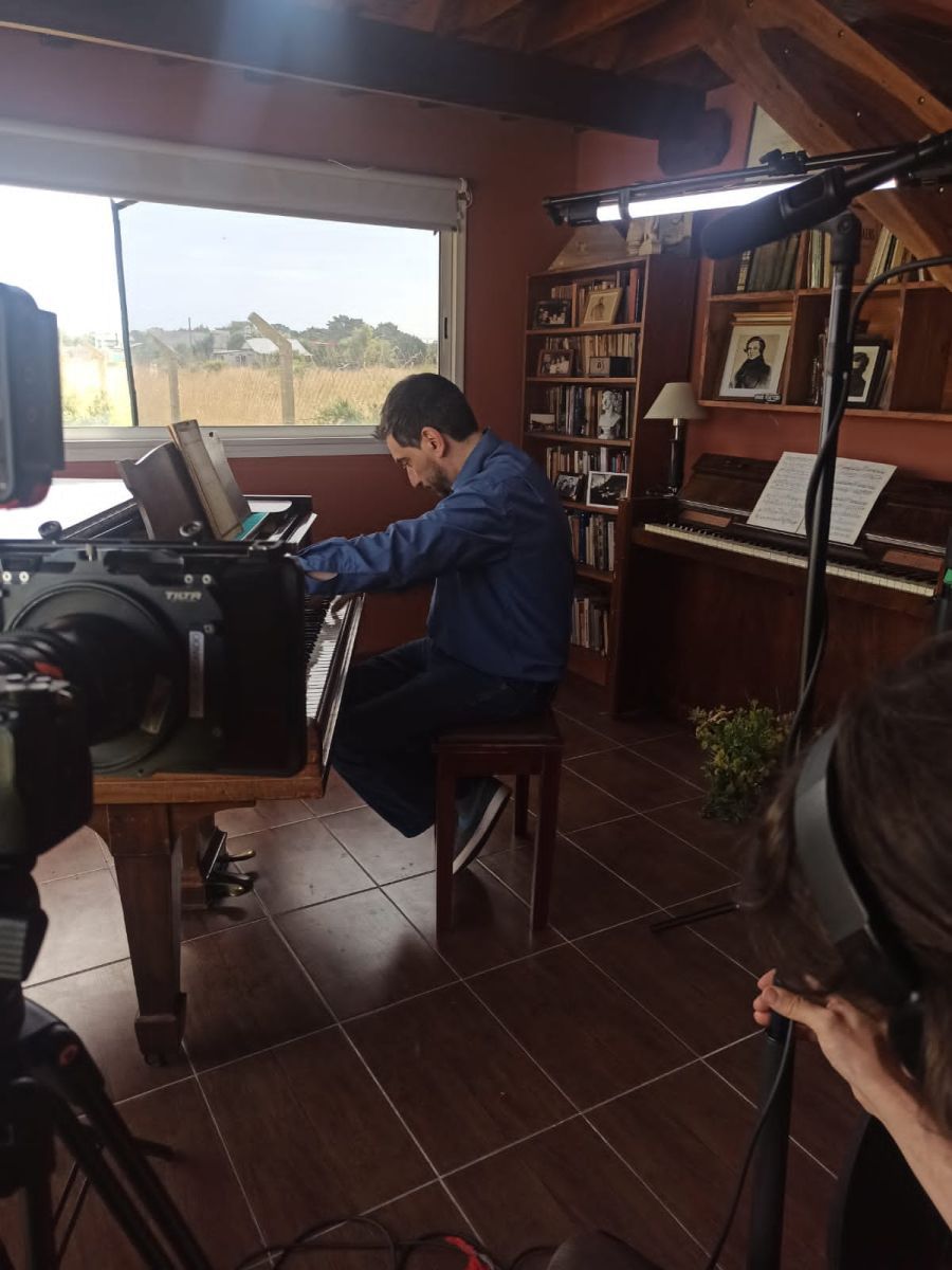 Crítica de “Retrato de un pianista”: documental sobre el músico Antonio Formaro