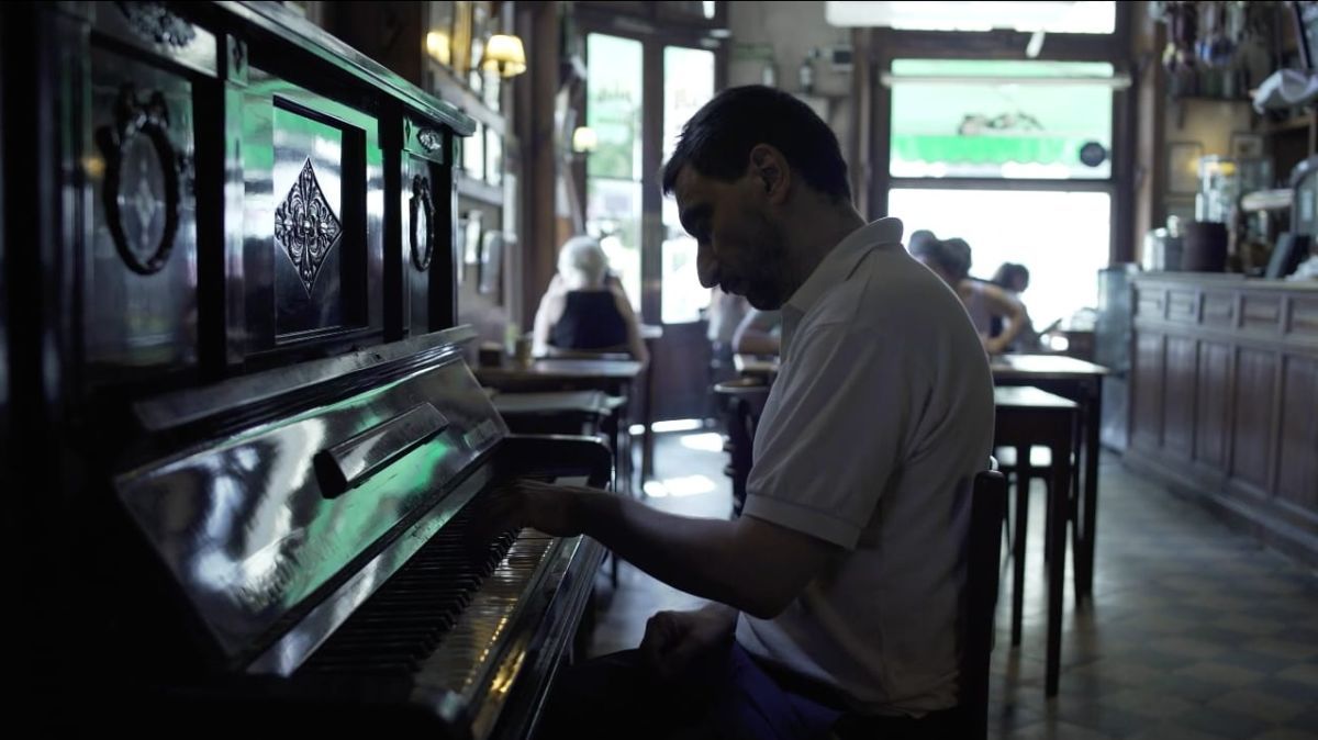 Crítica de “Retrato de un pianista”: documental sobre el músico Antonio Formaro