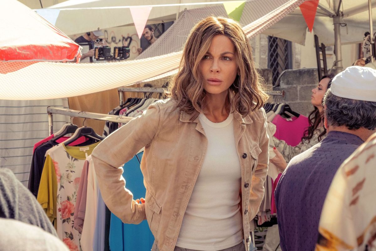 Crítica de “Chica robada”: Kate Beckinsale y Scott Eastwood rescatan niños sacados del país