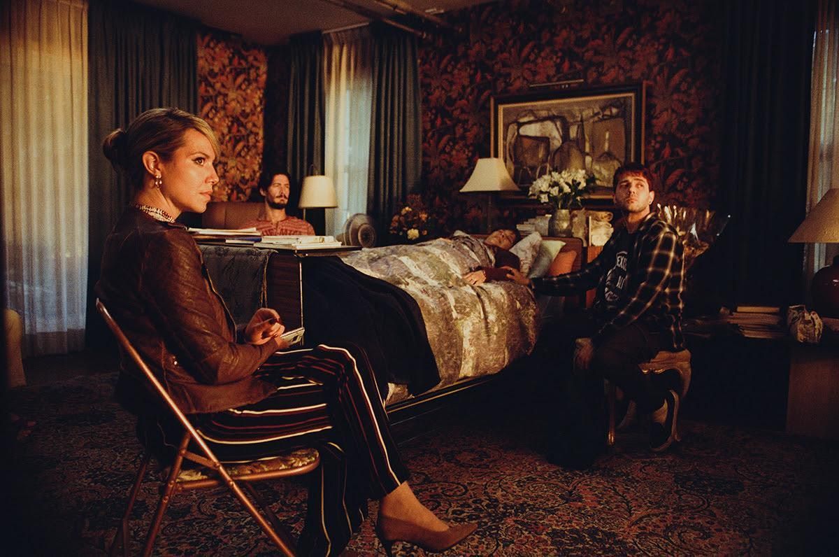 Crítica de "La noche que Logan despertó": Xavier Dolan y la familia como territorio del silencio