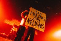 La catarsis anticolonial de Kneecap explotó en Buenos Aires