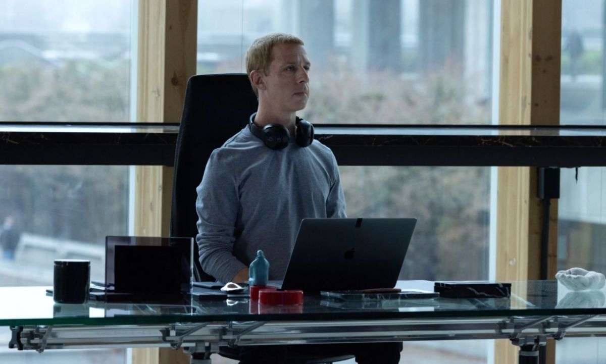 Crítica de “El poder de la red”: Aaron Sorkin y un thriller sobre algoritmos y campañas de odio